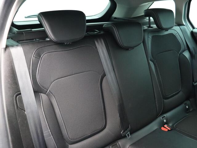 Renault MEGANE Estate 1.3 TCe Intens | Trekhaak | 1700kg geremd | Stoel- stuurverwarming | Dealer onderhouden | Head-up display | Achteruitrijcamera |