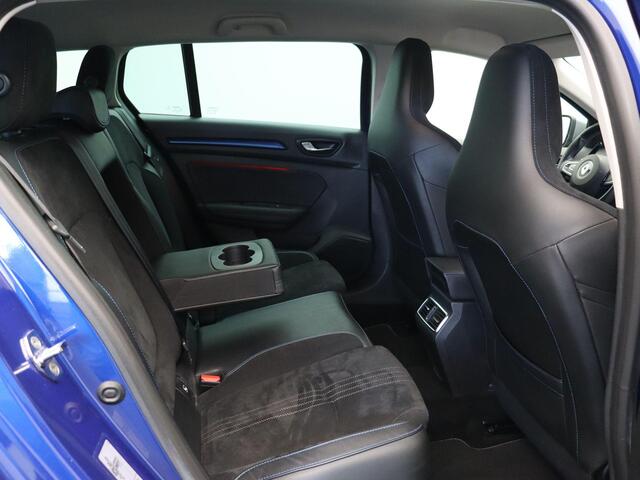 Renault MEGANE Estate 1.6 TCe GT 205pk | Adaptive Cruise | Bose Audio | Trekhaak | Stoelverwarming | 4 Control |