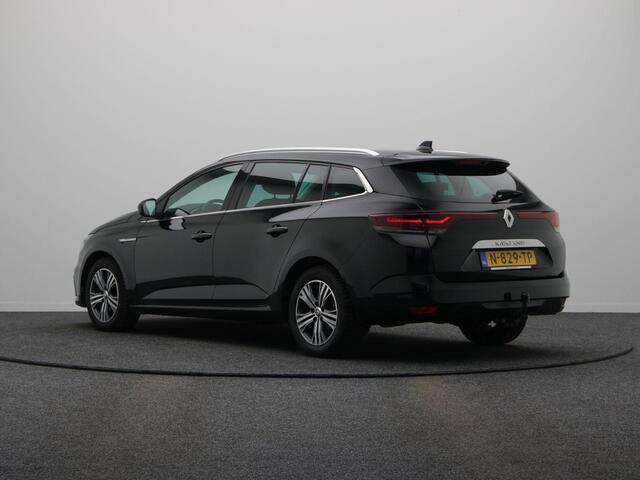 Renault MEGANE Estate 140pk TCe Intens | Trekhaak | 1700kg geremd | Stoel- stuurverwarming | Dealer onderhouden | Head-up display | Achteruitrijcamera |