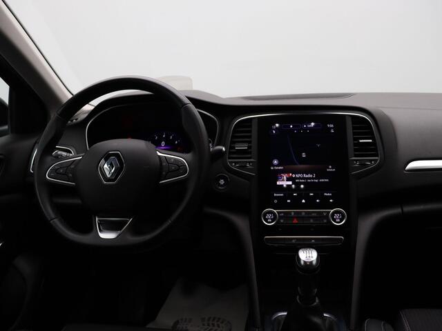 Renault MEGANE Estate 140pk TCe Intens | Trekhaak | 1700kg geremd | Stoel- stuurverwarming | Dealer onderhouden | Head-up display | Achteruitrijcamera |