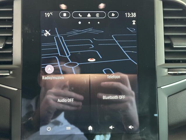 Renault MEGANE Estate 1.3 TCe 140 EDC Techno AUTOMAAT TREKHAAK | PARKEERSENSOREN V+A | CAMERA |