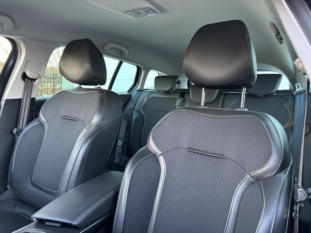 Renault MEGANE Estate 1.3 TCe 140 Techno | Pack parking |