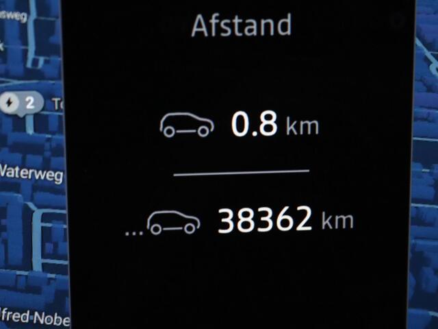 Renault MEGANE E-Tech EV60 220pk Optimum Charge Iconic 360° Camera | Adapt. cruise stop&go | Harman Kardon | Leder | Stoel-/stuurverwarming
