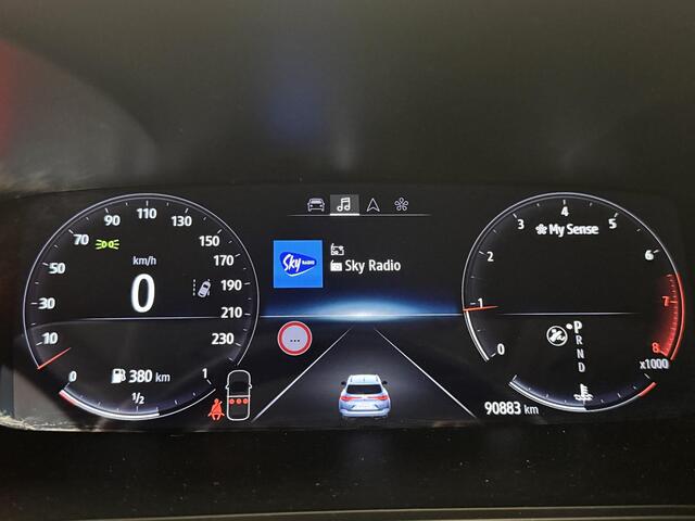 Renault MEGANE Estate 1.3 TCe 140 EDC Techno | Trekhaak 1700 kg geremd | All-season banden | Dodehoek Detectie | Camera | Carplay