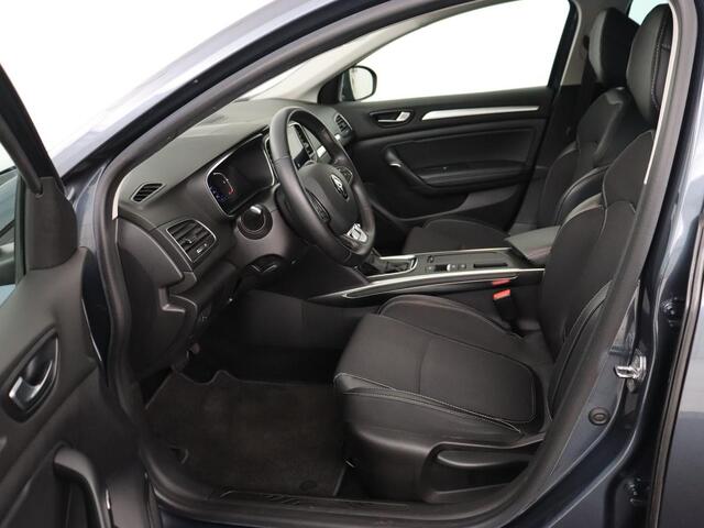 Renault MEGANE 1.3 TCe Intens | Head-Up | Trekhaak | Camera | Carplay | Navigatie | Full LED | Keyless | Climate control | Cruise control | Bluetooth | Getint glas