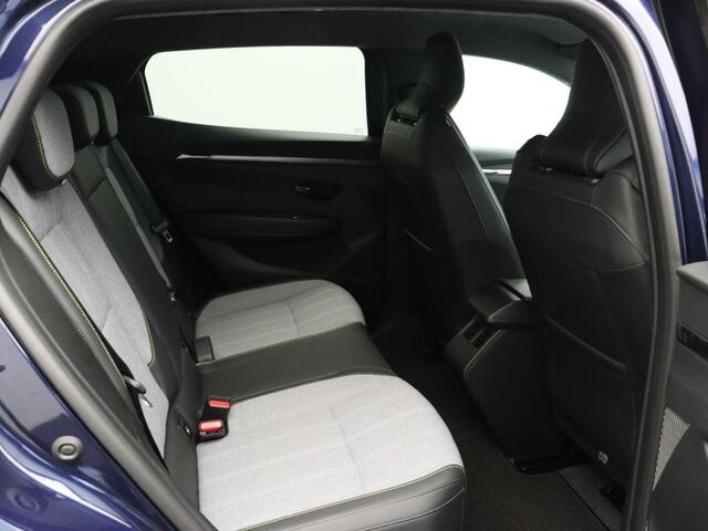 Renault MEGANE E-Tech comfort range techno 60 kWh | Stoel en Stuurverwarming | Harman Kardon audio | Dodehoek detectie | 360 graden camera |