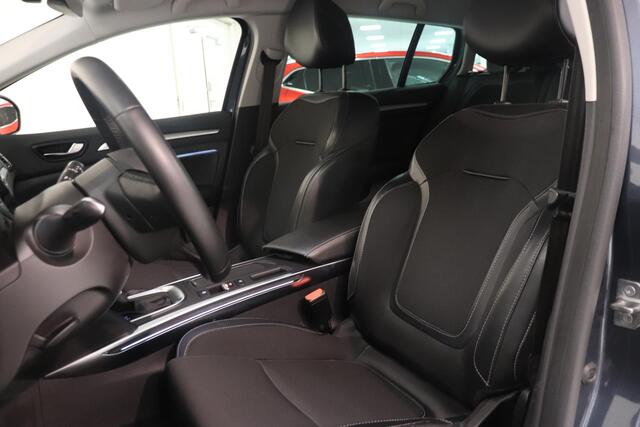 Renault MEGANE Estate 1.3 TCe 140 Techno | Climate control | Camera | Trekhaak | Parkeerassistent | AppleCarplay AndroidAuto | LED koplampen |