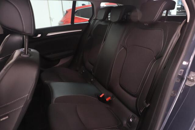 Renault MEGANE Estate 1.3 TCe 140 Techno | Climate control | Camera | Trekhaak | Parkeerassistent | AppleCarplay AndroidAuto | LED koplampen |