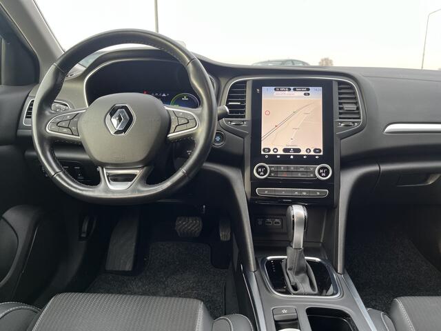 Renault MEGANE Estate 1.6 E-Tech Plug-In Hybrid 160PK Intens / Dealer onderhouden / Camera / Stuurverw.+Stoelverw. / Keyless / 17'' LMV /