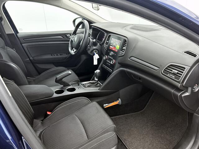 Renault MEGANE Estate 1.5 DCi Automaat Euro6 / Distributie vv bij 123Dkm / Cruise / Navi / LED / Carplay / Parkeer sensoren / Apk 06-2026