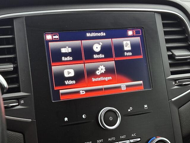 Renault MEGANE Estate 1.5 DCi Automaat Euro6 / Distributie vv bij 123Dkm / Cruise / Navi / LED / Carplay / Parkeer sensoren / Apk 06-2026