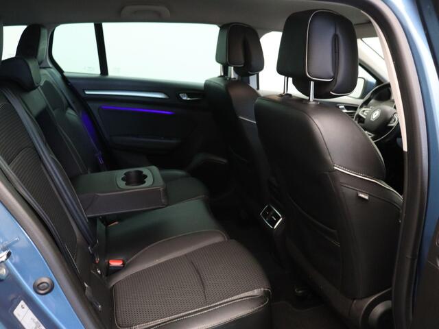 Renault MEGANE Estate TCe 140pk Bose | Trekhaak | Bose premium audio | Achteruitrijcamera | Parkeesensoren |