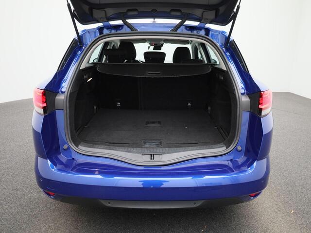 Renault MEGANE Estate TCe 140PK Equilibre | Airco | Apple CarPlay/Android Auto | Climate Control | Parkeersensoren Voor en Achter | Cruise Control | Keyless |