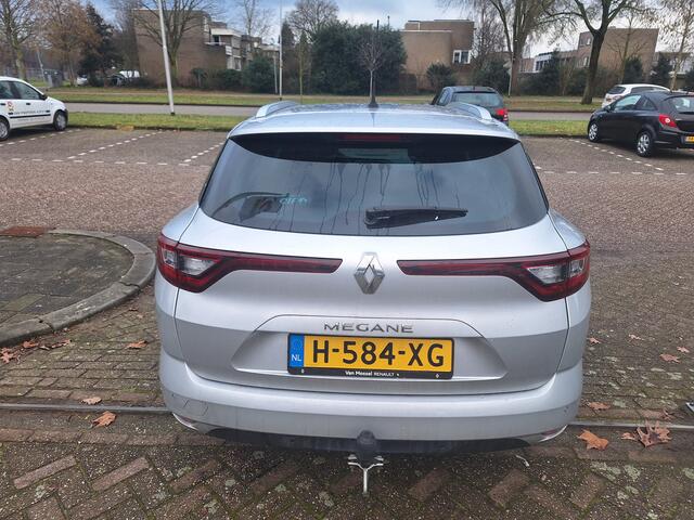 Renault MEGANE Estate 1.3 TCe Limited TREKHAAK