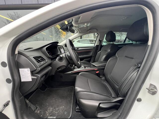 Renault MEGANE Estate 1.3 TCe 140 Techno | Automaat | Trekhaak | Navigatie | Achteruitrijcamera