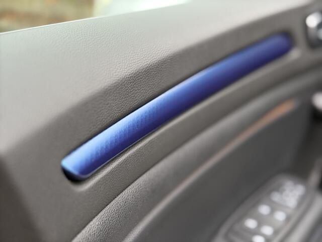 Renault MEGANE Estate 1.2 TCe GT-Line 132pk | Apple Carplay/Android Auto | Achteruitrijcamera | Bluetooth | Cruise Control | LED koplampen | Navigatiesysteem full map | Parkeersensor voor en achter | Trekhaak | Dealer onderhouden!