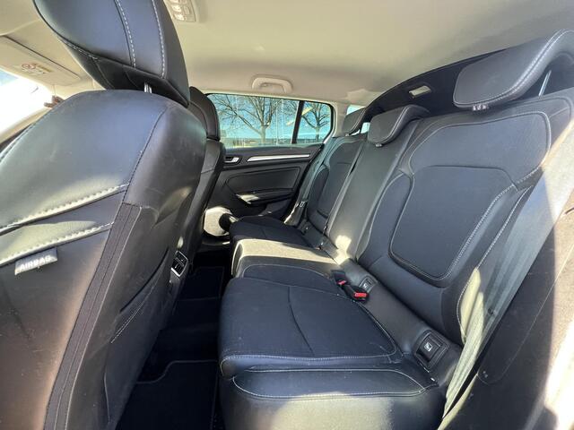 Renault MEGANE Estate 1.3 TCe 140 Techno Automaat | Trekhaak | Navigatie | Carplay |