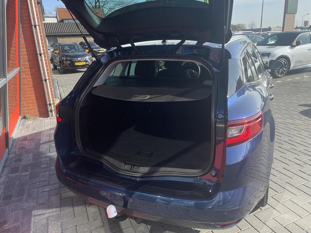 Renault MEGANE Estate 1.3 TCe Limited / TREKHAAK / PARKEERSENSOREN / CRUISE CONTROL