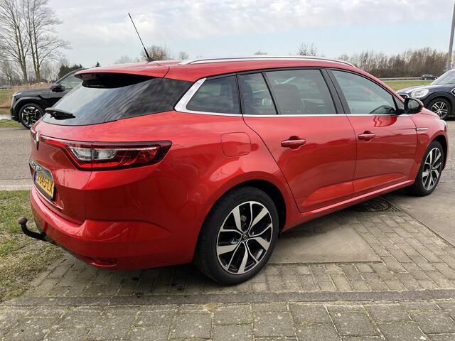 Renault MEGANE Estate 1.3 TCe Bose /Trekhaak/ Dealer onderhouden / Stoelverw. / Keyless / PDC.Achter / Climate / 17''LMV /