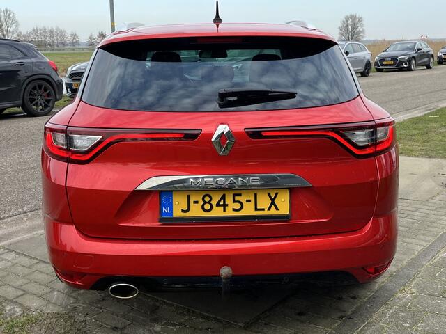Renault MEGANE Estate 1.3 TCe Bose /Trekhaak/ Dealer onderhouden / Stoelverw. / Keyless / PDC.Achter / Climate / 17''LMV /