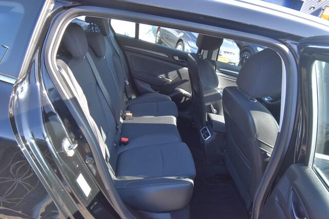 Renault MEGANE Estate 1.3 TCe 140 Equilibre , CLIMATR , CR CONTR , PDC V+A , LED KOPL ,