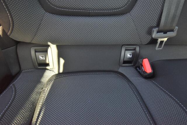 Renault MEGANE Estate 1.3 TCe 140 Equilibre , CLIMATR , CR CONTR , PDC V+A , LED KOPL ,