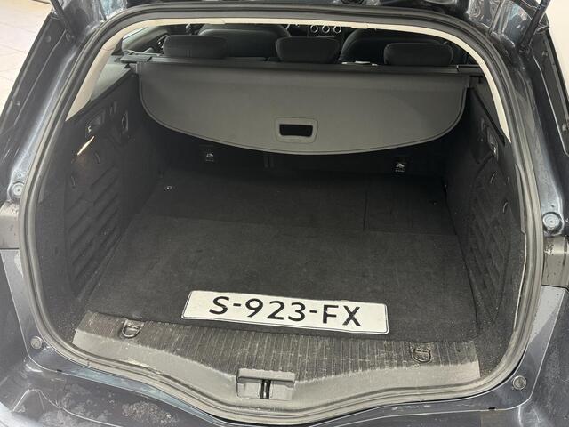 Renault MEGANE Estate 1.6 E-Tech Plug-In Hybrid 160 Business Zen | Trekhaak | Navigatie | Parkeersensoren V+A | Climate Control |