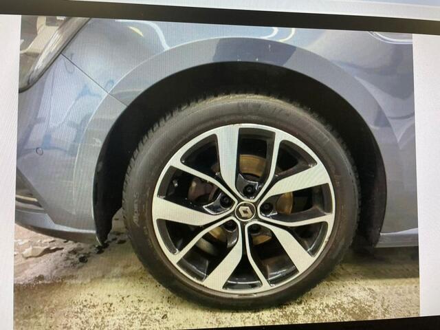 Renault MEGANE Estate 1.3 TCe Bose 140PK TREKHAAK / GROOT.NAVI / KEYLESS / CLIMA / CRU