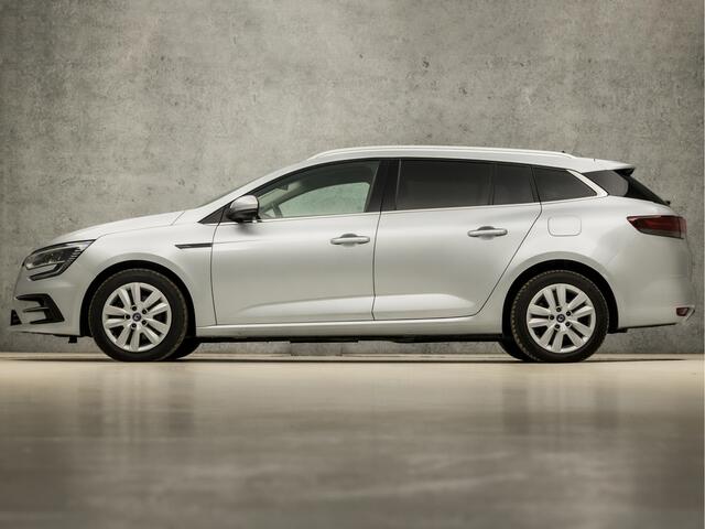 Renault MEGANE Estate 1.6 E-Tech Plug-In Hybrid 160 Business 160Pk Automaat (VIRTUAL COCKPIT, APPLE CARPLAY, GROOT NAVI, LED KOPLAMPEN, SPORTSTOELEN, PARKEERSENSOREN, CRUISE, NIEUWE APK, NIEUWSTAAT)