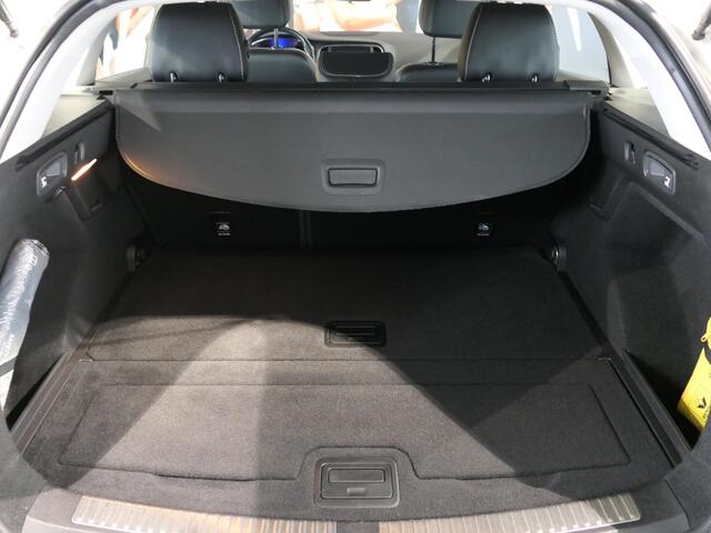 Renault MEGANE Estate 1.2 TCe Limited - Dodehoek - Parkeerassistent - Inklapbare buitenspiegels - Sensor v+a - Keyless Entry