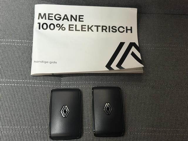 Renault MEGANE E-Tech EV60 Optimum Charge Iconic / Harman & Kardon / Afnb. Trekhaak / 360 Camera / Adaptieve Cruise / Dodehoek Detectie / Stoel & Stuurwiel Verwarming /