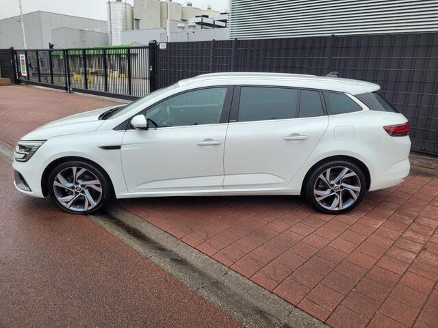 Renault MEGANE Estate 1.6 E-Tech Plug-In Hybrid 160 R.S. Line