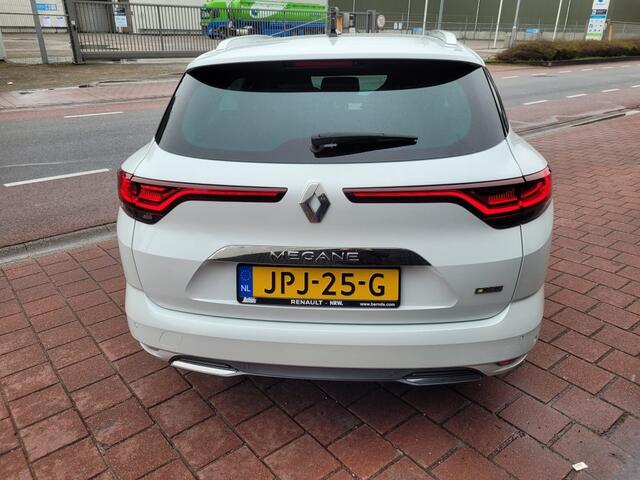 Renault MEGANE Estate 1.6 E-Tech Plug-In Hybrid 160 R.S. Line