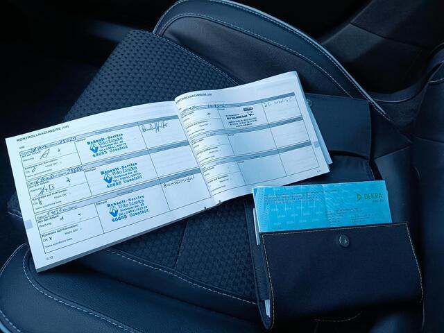 Renault MEGANE Estate 1.3 TCe 160pk Bose, schuifdak, carplay, cruise