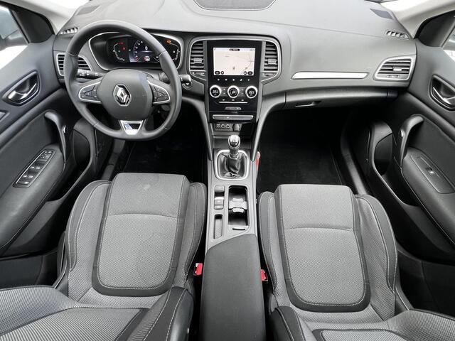 Renault MEGANE Estate 1.3 TCe 140 Equilibre / 1.700 trekgewicht / navigatie / Apple Carplay Android / All Season banden /