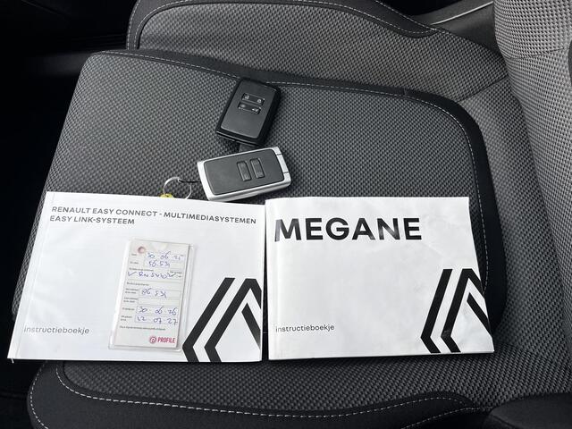Renault MEGANE Estate 1.3 TCe 140 Equilibre / 1.700 trekgewicht / navigatie / Apple Carplay Android / All Season banden /