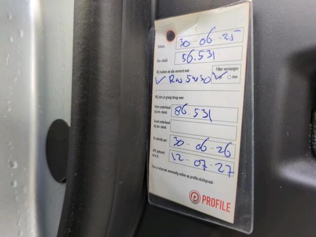 Renault MEGANE Estate 1.3 TCe 140 Equilibre / 1.700 trekgewicht / navigatie / Apple Carplay Android / All Season banden /