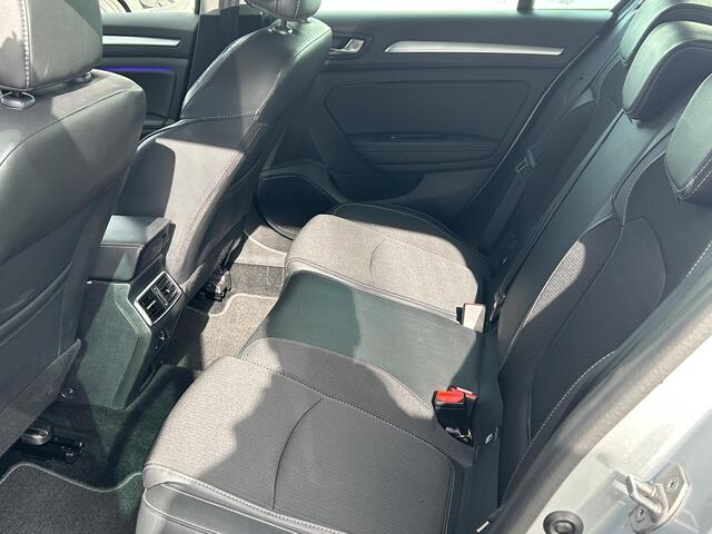 Renault MEGANE Estate 1.3 TCe 140 Techno | Navigatie | Camera | Trekhaak | Dealer Onderhouden |