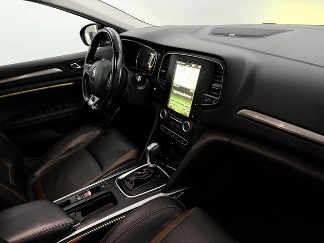 Renault MEGANE Estate 1.2 TCe Série Signature Exclusiv Leder, Camera, Navi, Bose geluidsysteem, Keyless start, Cruise control, Lichtmetalen velgen, Stoelverwarming