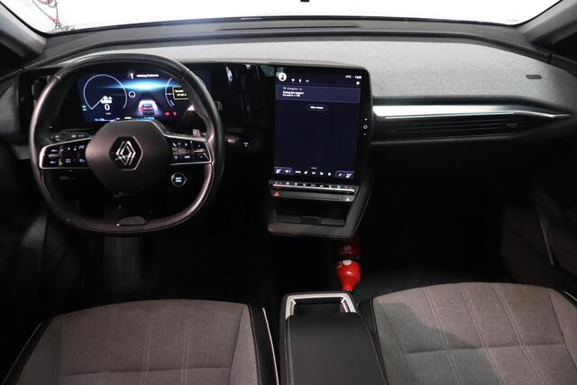 Renault MEGANE E-Tech EV60 Optimum Charge Iconic | SOH 95% | Navigatie | Camera | Warmtepomp | Winterpakket |