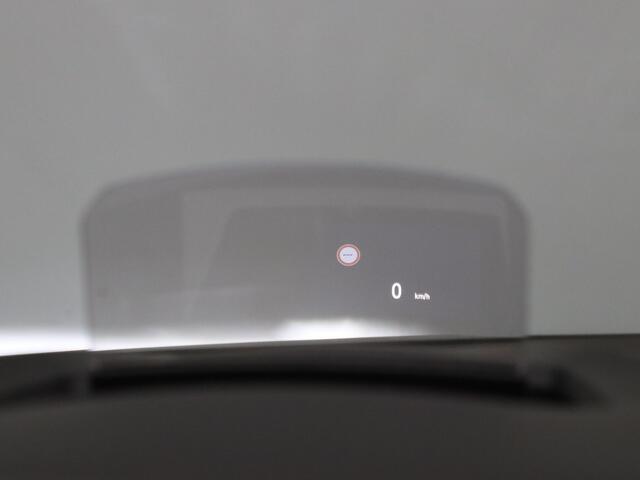 Renault MEGANE Estate E-Tech Plug-In Hybrid 160pk Intens Automaat Head-Up | Camera | Cruise | Navi | Parkeersens. v+a | Trekhaak