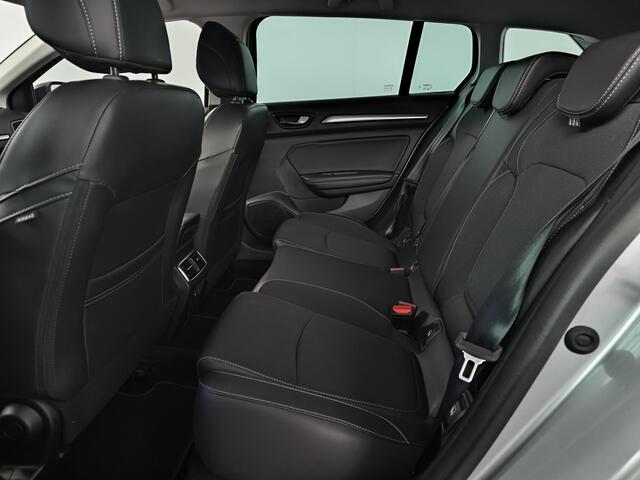 Renault MEGANE Estate 1.3 TCe 140 Techno | Trekhaak | All-Season banden | Navigatie | Achteruitrijcamera |