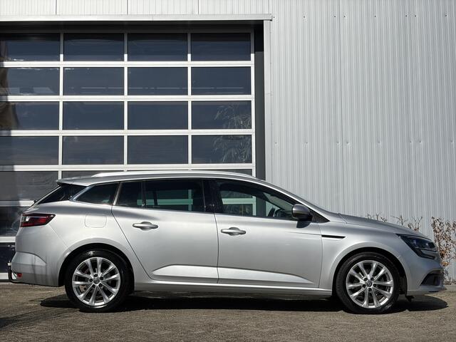 Renault MEGANE Estate 1.2 TCe Zen 100pk | Apple Carplay/Android Auto | Cruise control | DAB | Navigatiesysteem full map | Parkeersensor voor en achter | Trekhaak afneembaar | Zeer nette auto!