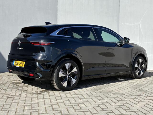 Renault MEGANE E-Tech comfort range techno 60 kWh Automaat / Fabrieksgarantie t/m 10-2027 / SOH 99,34% / Navigatie / Apple Carplay/Android Auto / Adaptieve Cruise Control / Achteruitrijcamera / Warmtepomp / Climate Control /