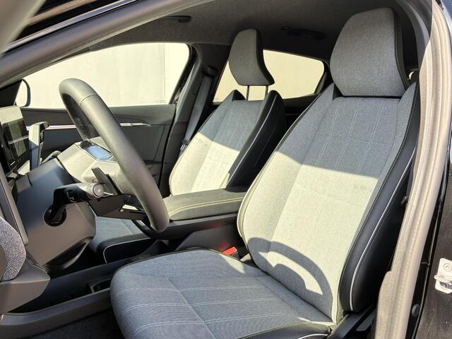 Renault MEGANE E-Tech comfort range techno 60 kWh Automaat / Fabrieksgarantie t/m 10-2027 / SOH 99,34% / Navigatie / Apple Carplay/Android Auto / Adaptieve Cruise Control / Achteruitrijcamera / Warmtepomp / Climate Control /