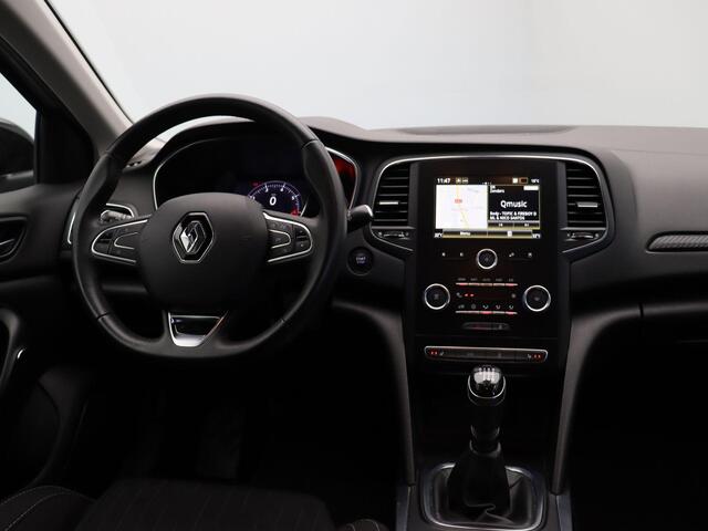 Renault MEGANE Estate TCe 115pk Limited | Trekhaak | Dealer onderhouden | Stoelverwarming | Achteruitrijcamera | Parkeersensoren voor en achter |