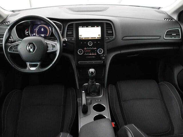 Renault MEGANE 1.2 TCe Limited | Trekhaak | Carplay | Navigatie | Keyless | Climate control | DAB | Parkeerhulp | Cruise control | Bluetooth | Getint glas