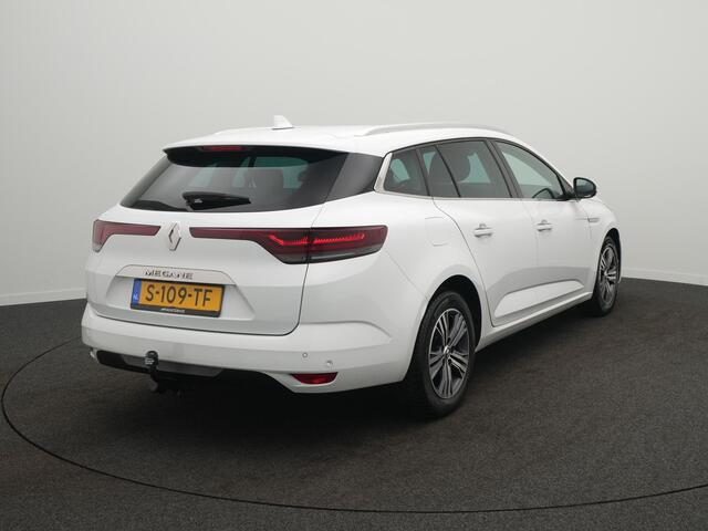 Renault MEGANE Estate TCe 140 Intens - RIJKLAARPRIJS - All Seasonbanden - Achteruitrijcamera - Cruise Control - Trekhaak - Dealeronderhouden