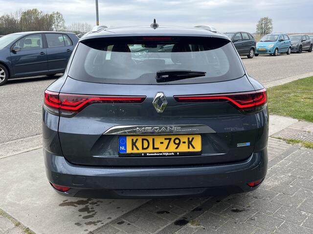 Renault MEGANE Estate 1.6 E-Tech Plug-In Hybrid 160PK Business / 2e Paasdag open 09.00-17.00 uur