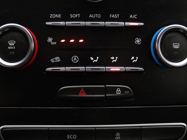 Renault MEGANE Estate TCe Limited 115pk Cruise | Climate | Navi | Parkeersens. achter | Trekhaak